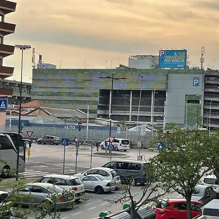 شقة Venice Station